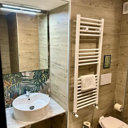 Hotel Mini