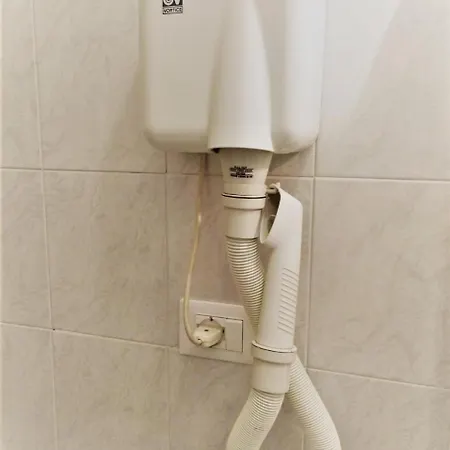 Hotel Mini 2*